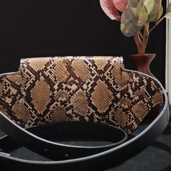 MANGO | MNG  by Mango Reptile Effect Belt Bag NWOT - Picture 4 of 10